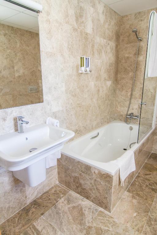 Hotel Senderos Agua Amarga  Ngoại thất bức ảnh